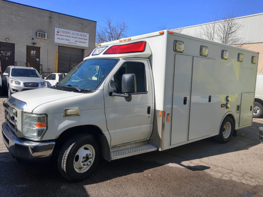  2009 Ford E-Series Super Duty in Ambulance, 2022